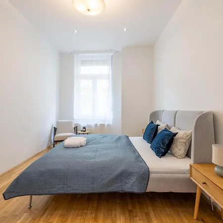 Apartment Cozy 4bedrm By True Estate *