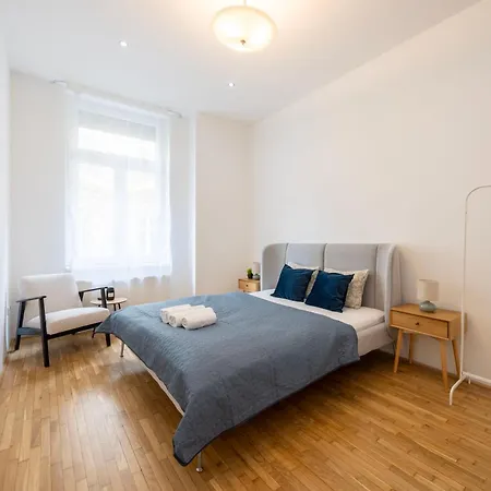 Cozy 4bedrm By True Estate Apartment *
