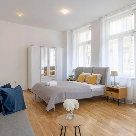 Cozy 4bedrm By True Estate *