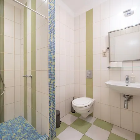 Cozy 4bedrm By True Estate アパート