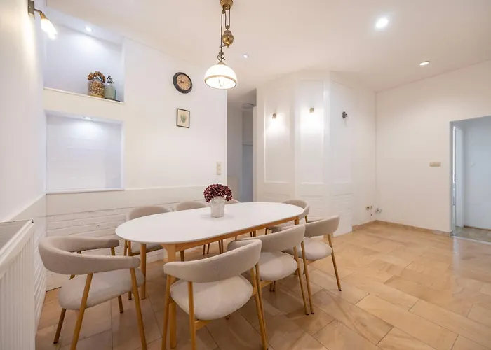 Cozy 4bedrm By True Estate Apartmán *
