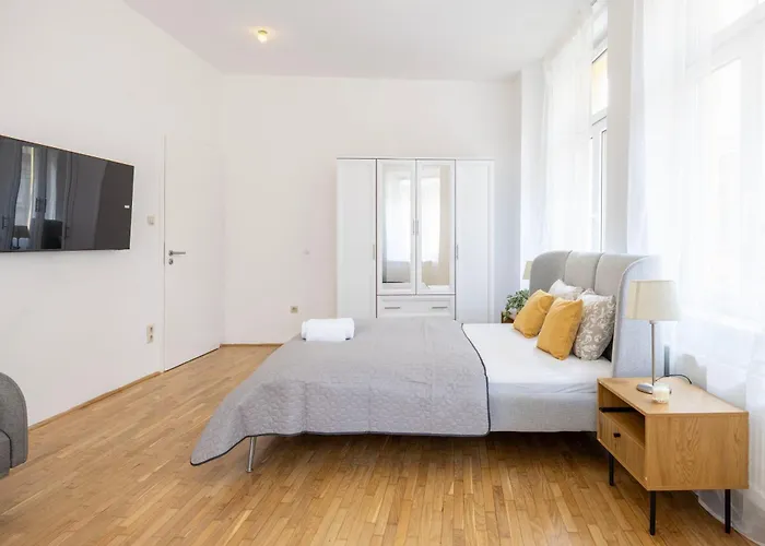 Apartmán Cozy 4bedrm By True Estate